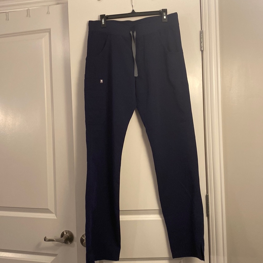 COPY - Figs scrub pants - technical collection. Size M tall. Dark blue.